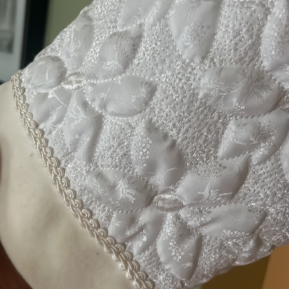 Oscar De La Renta Robe - Picture 3 of 3
